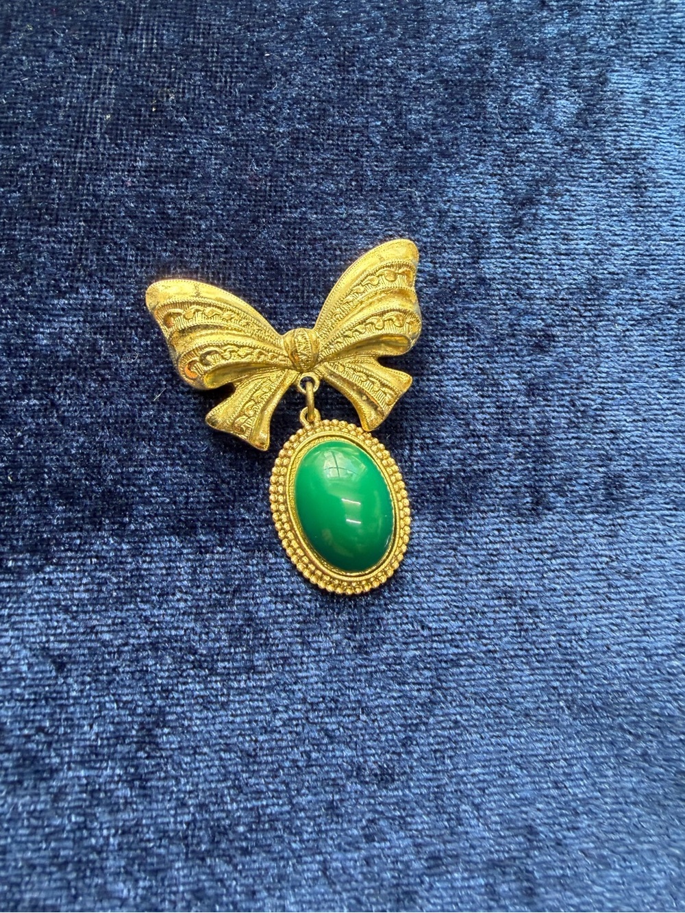 Vintage Gold tone Bow Brooch